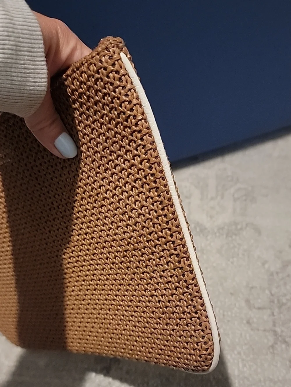 KATE SPADE Woven Straw Clutch - Tan